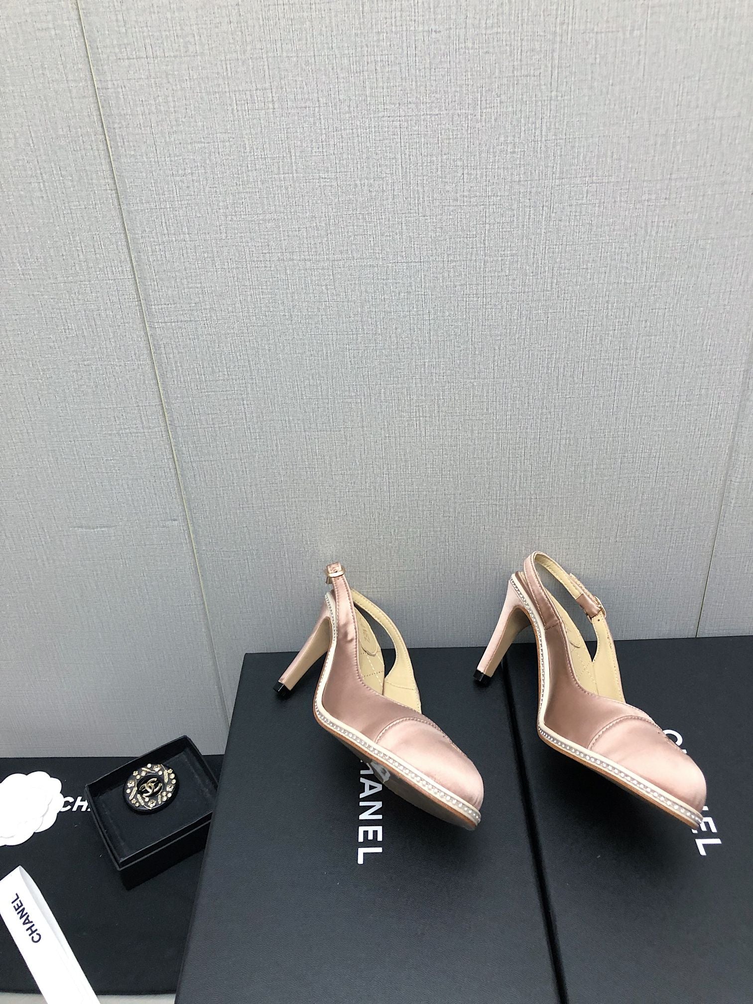 Luxury Shoes Sandals - CHL - 057