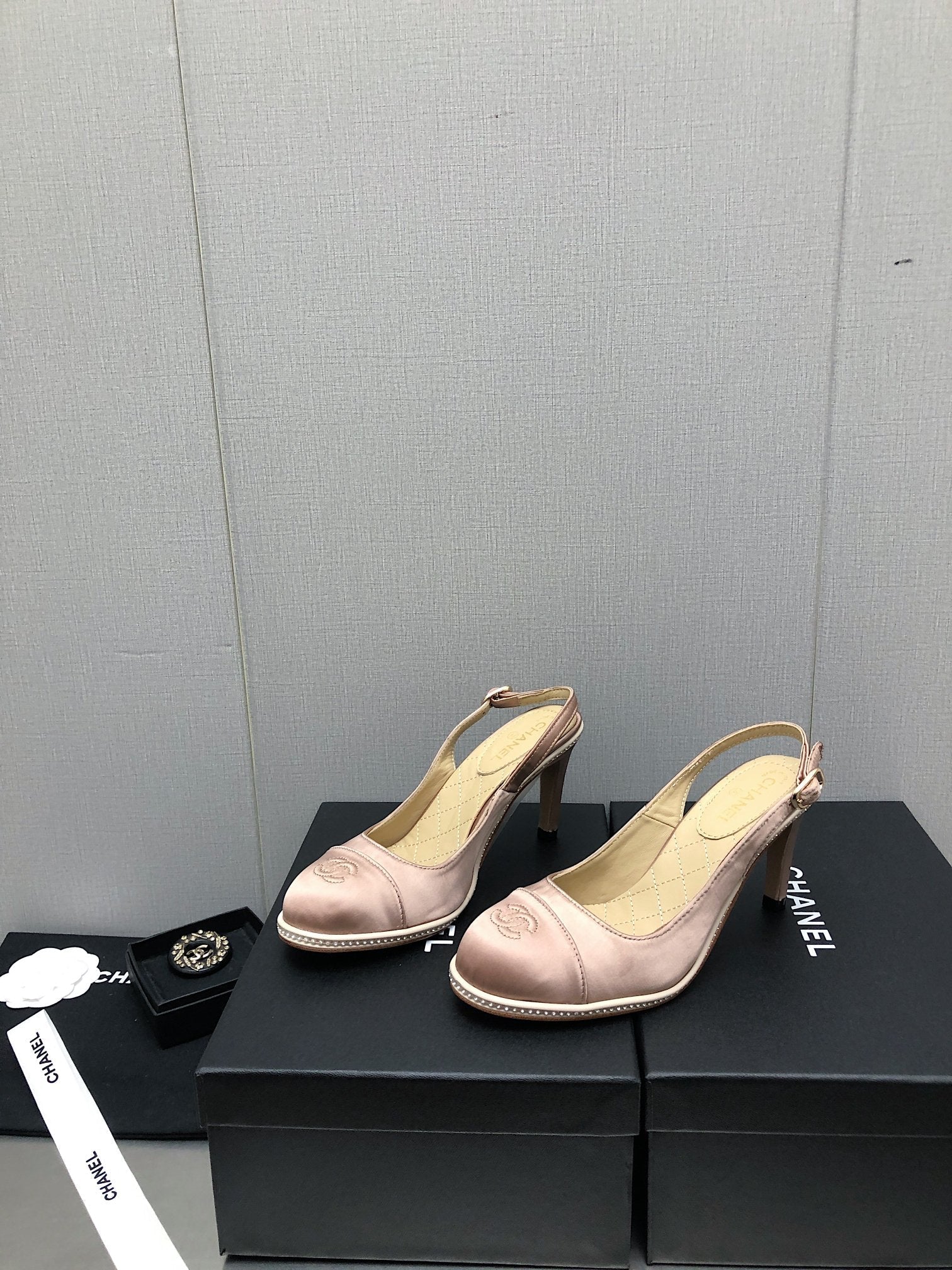 Luxury Shoes Sandals - CHL - 057