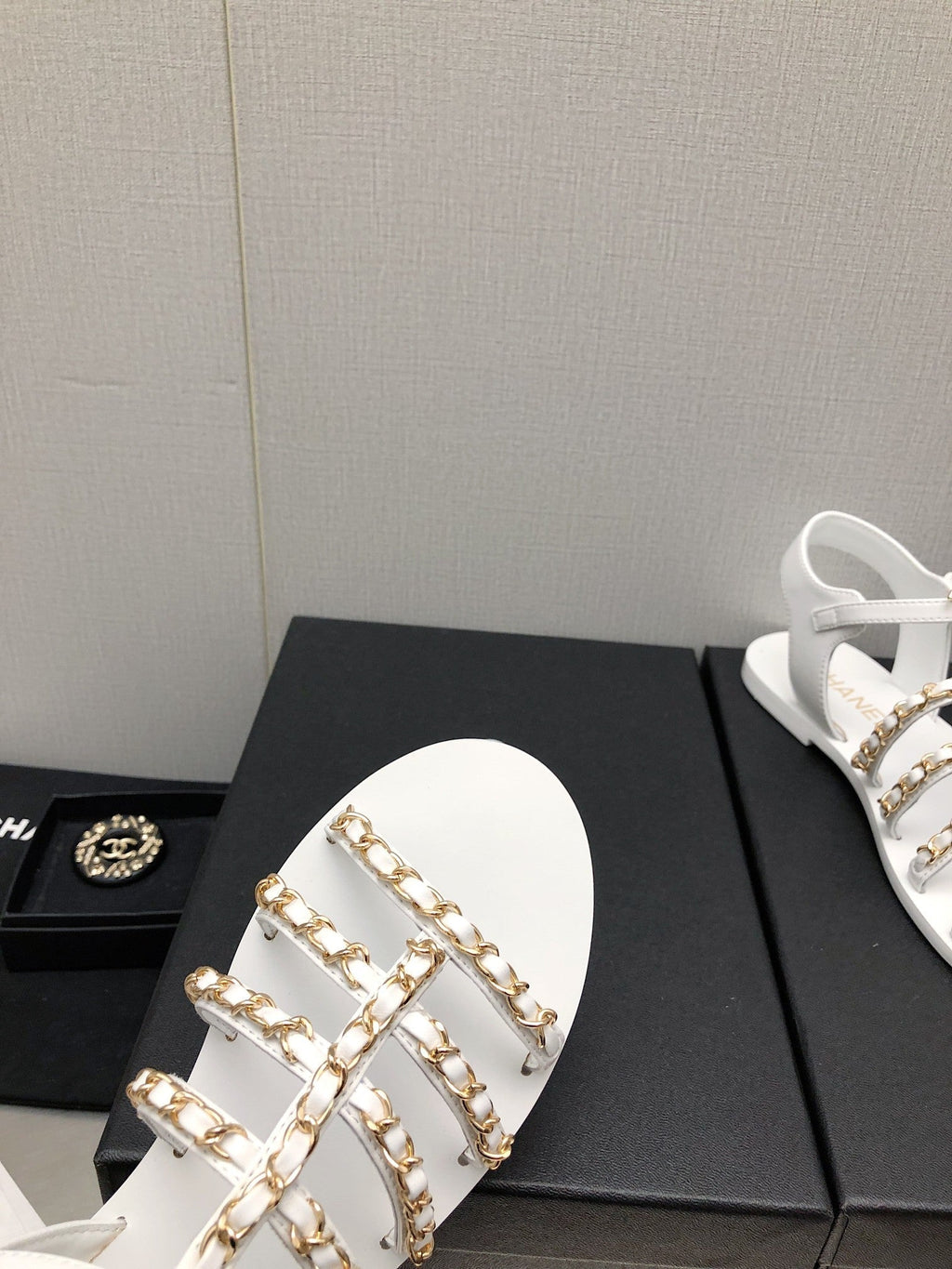 Luxury Shoes Sandals - CHL - 016