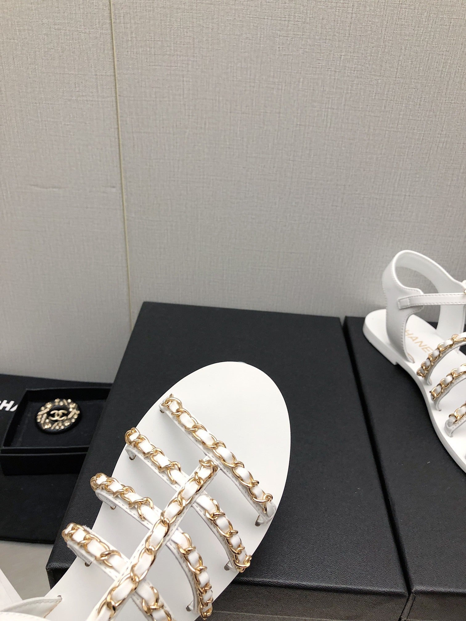 Luxury Shoes Sandals - CHL - 016