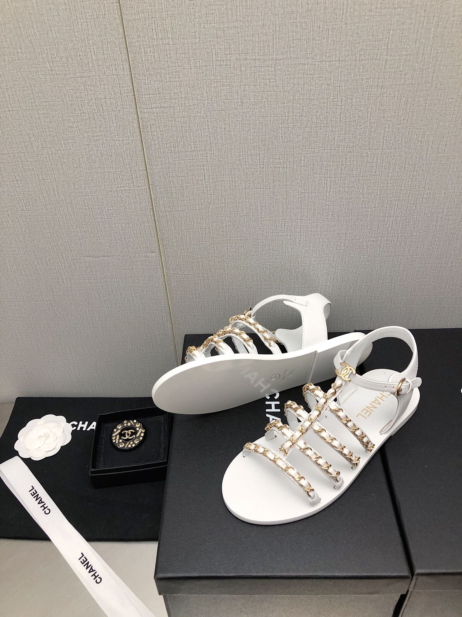 Luxury Shoes Sandals - CHL - 016