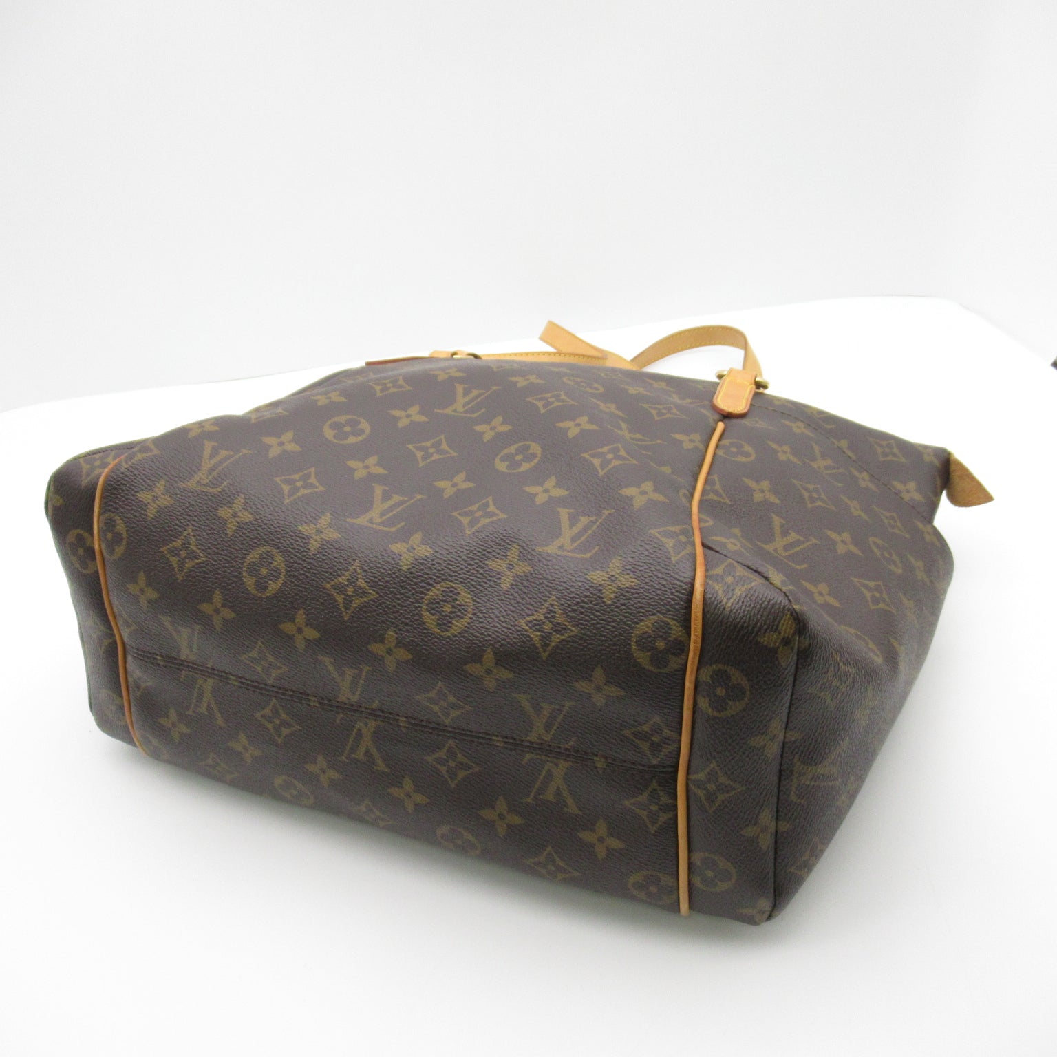 Louis Vuitton Louis Vuitton  MM Tote Bag PVC Coated Canvas Monogram  Brown M56689