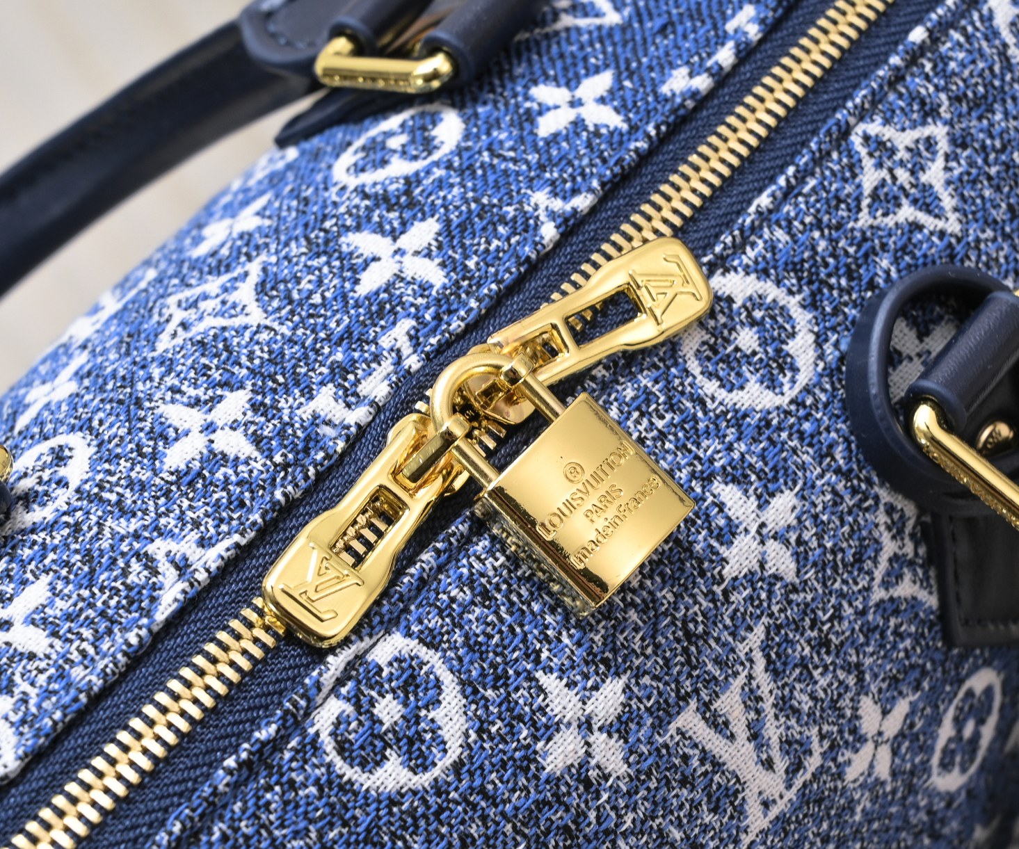 EN - Luxury Bags LUV 876