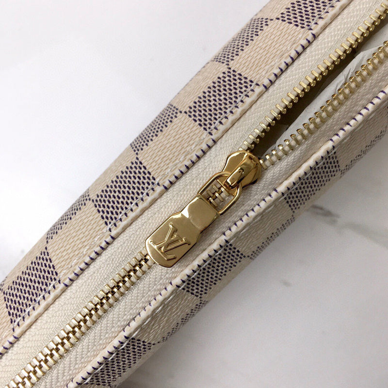 LOV2 Bags - Luxurious Bags  1810