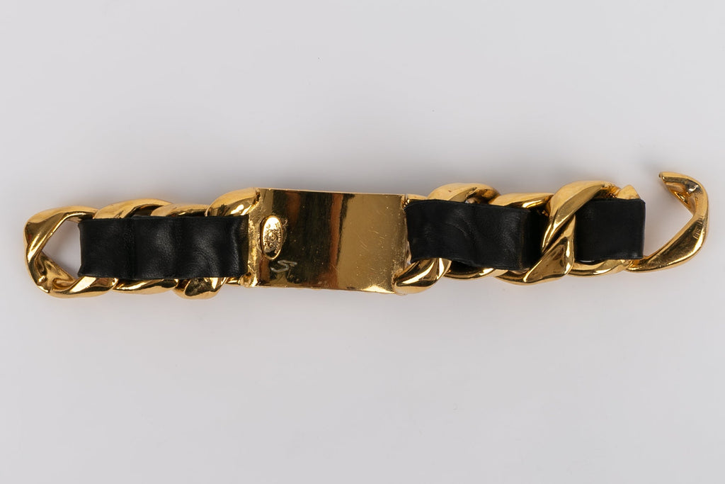 Bracelet en cuir Chanel