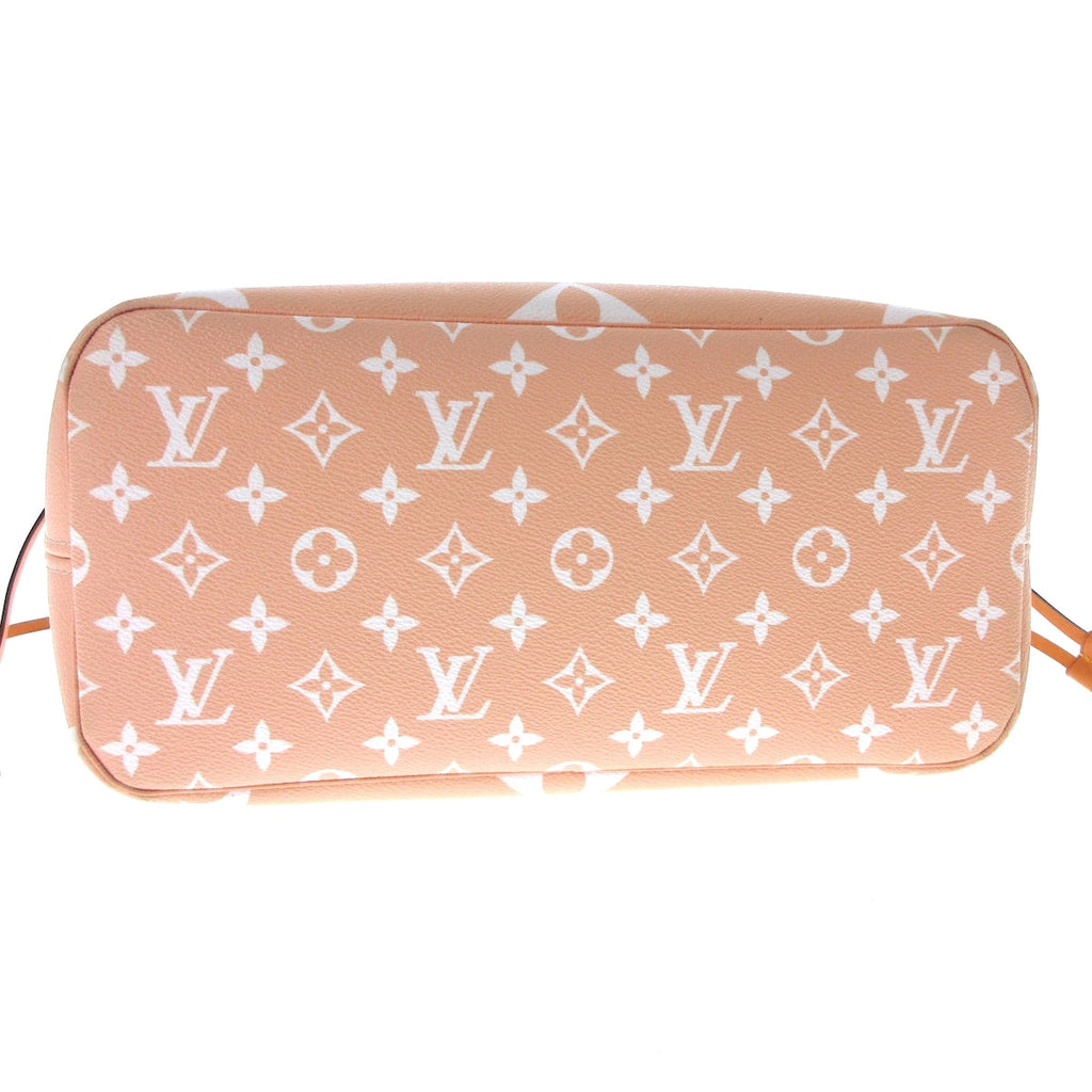 Louis Vuitton Neverfull Mm  Canvas Tote Bag ()