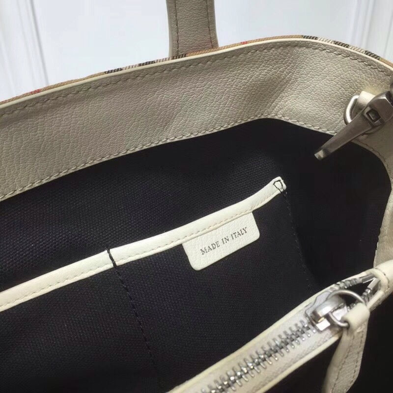GLAMI House Check Derby MeGLAMIum Banner Purse Tote White For Women, WomenÃ¢â‚¬â„¢s Bags 14in/35cm