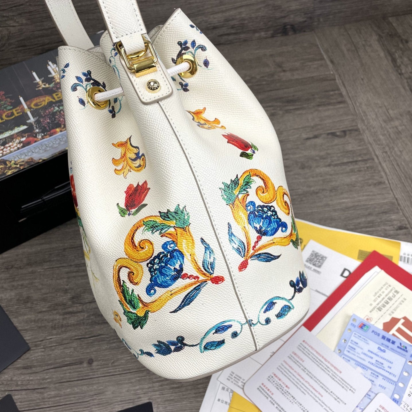 GLAMI Print Crespo Bucket Bag Multicolor With Branded Plate For Women GLAMI Bag