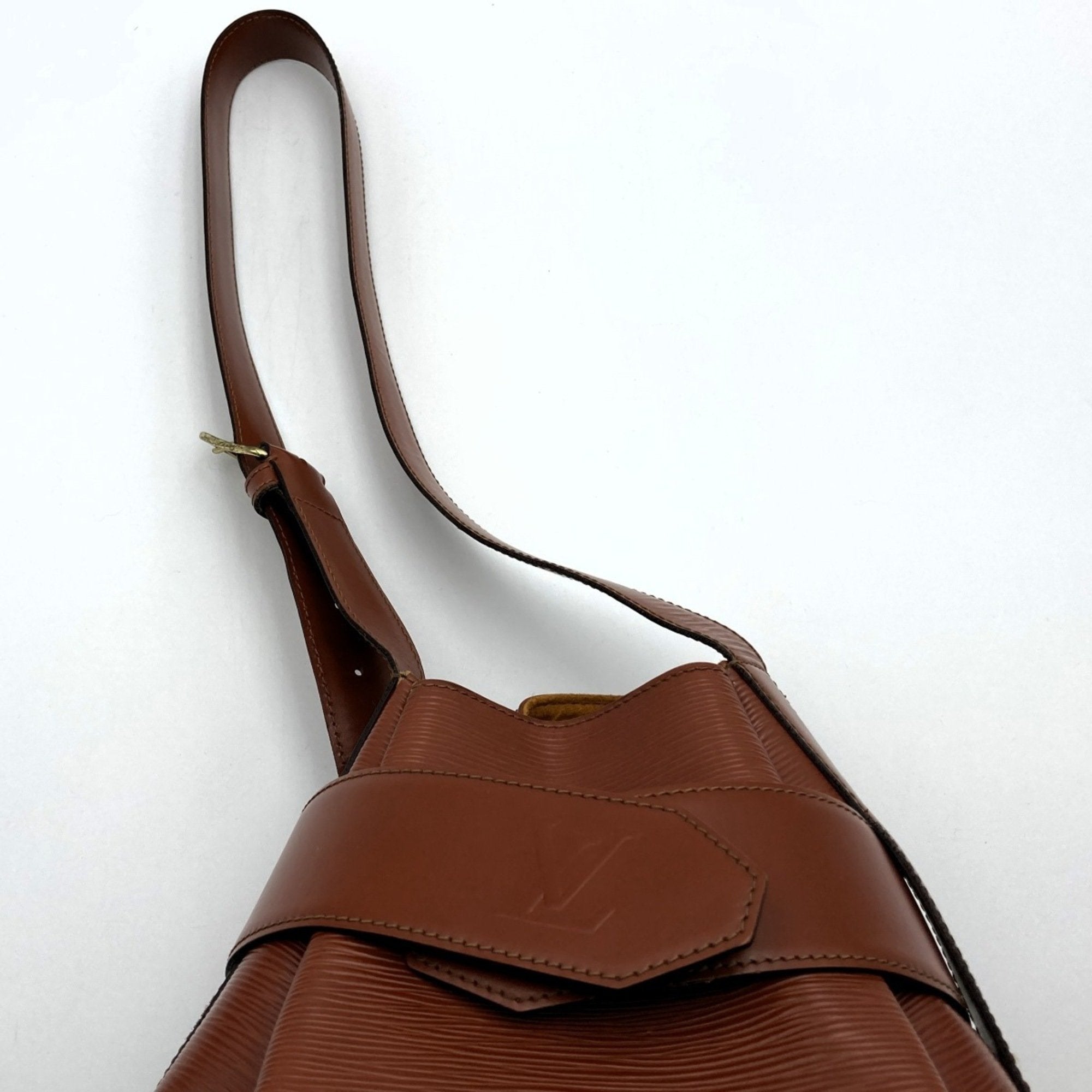 Louis Vuitton Sac D'épaule  Leather Shoulder Bag ()