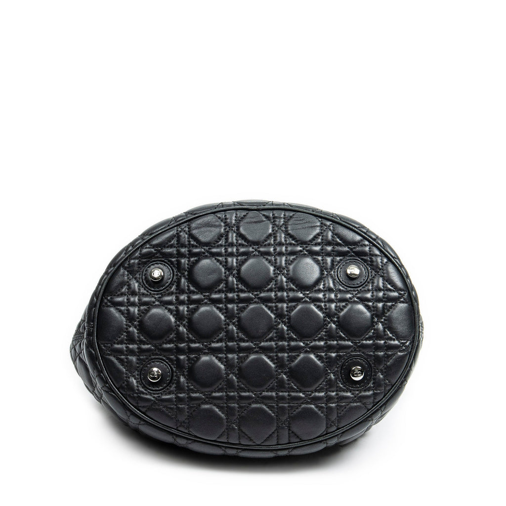 Chri Chri Bucket Bag