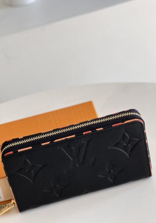 SAMC - Mix Wallets - 096