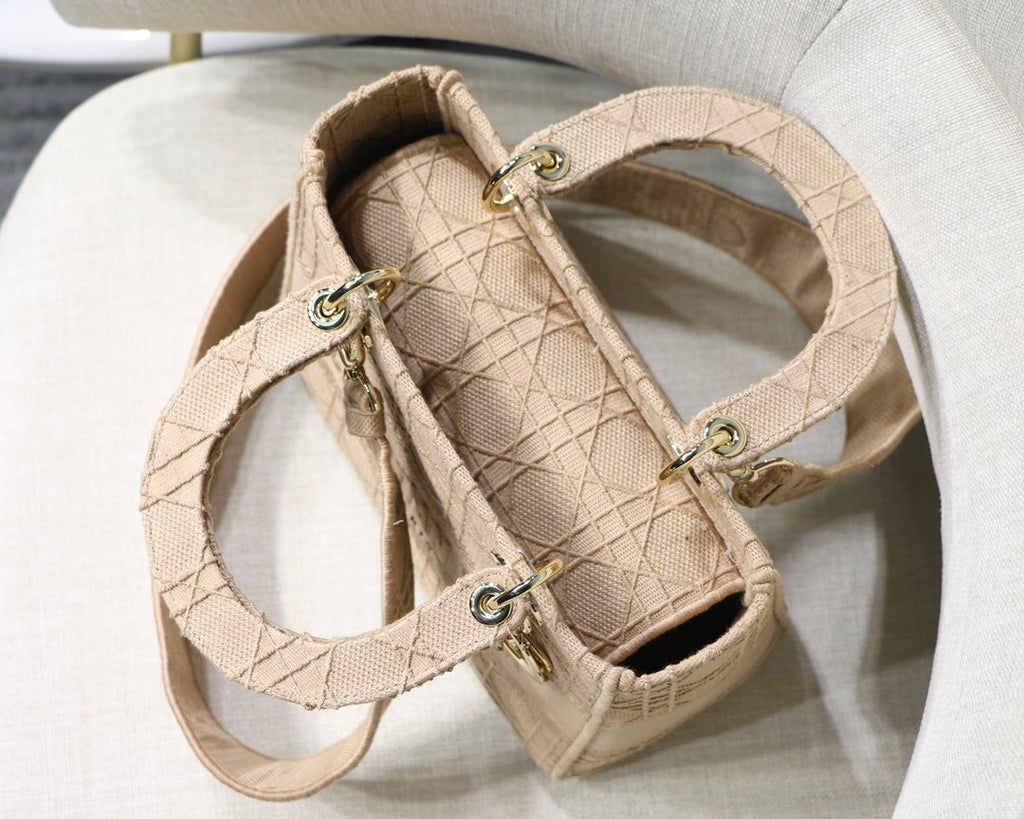 GLAMI MeGLAMIum Lady Bag Gold Toned Hardware Beige For Women 9.5in/24cm CD