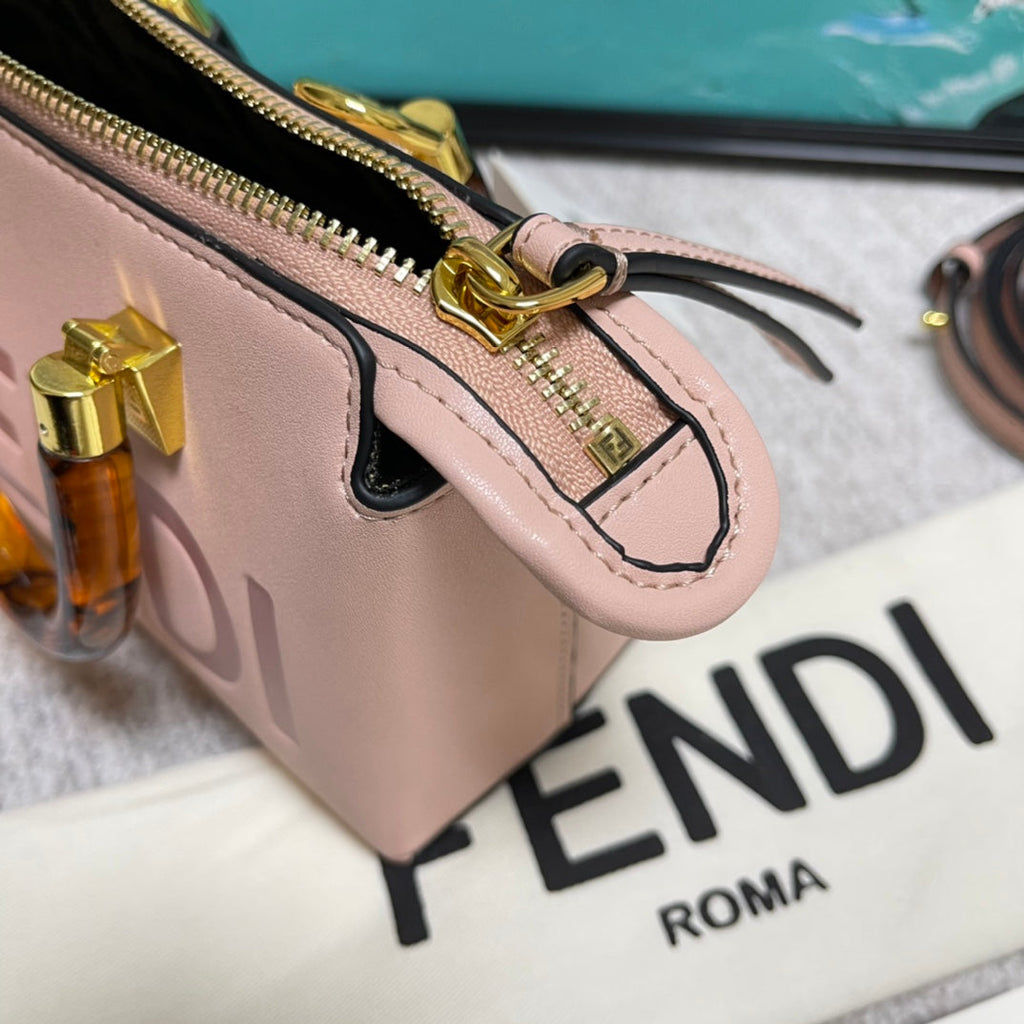 EN - New Lux Bags FEI 264