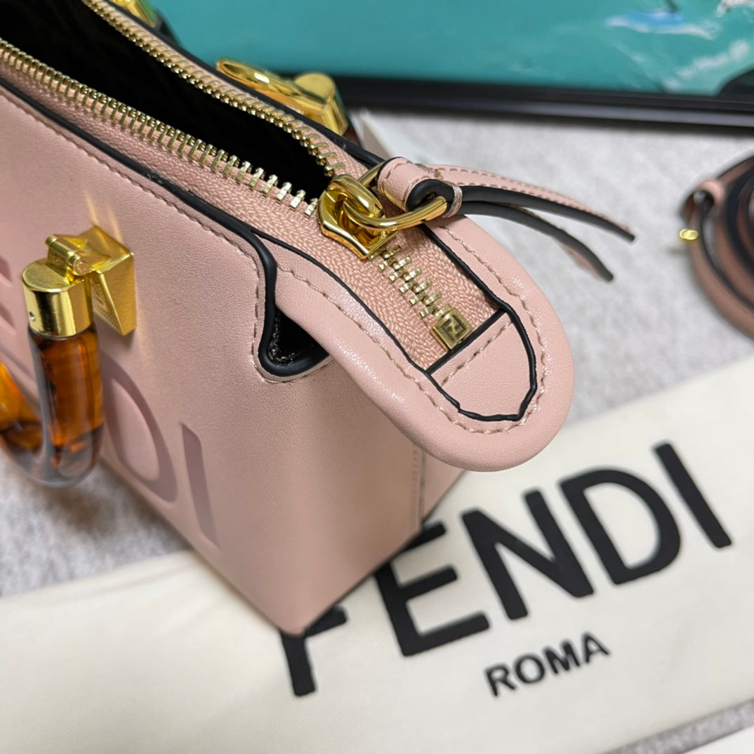 EN - New Lux Bags FEI 264