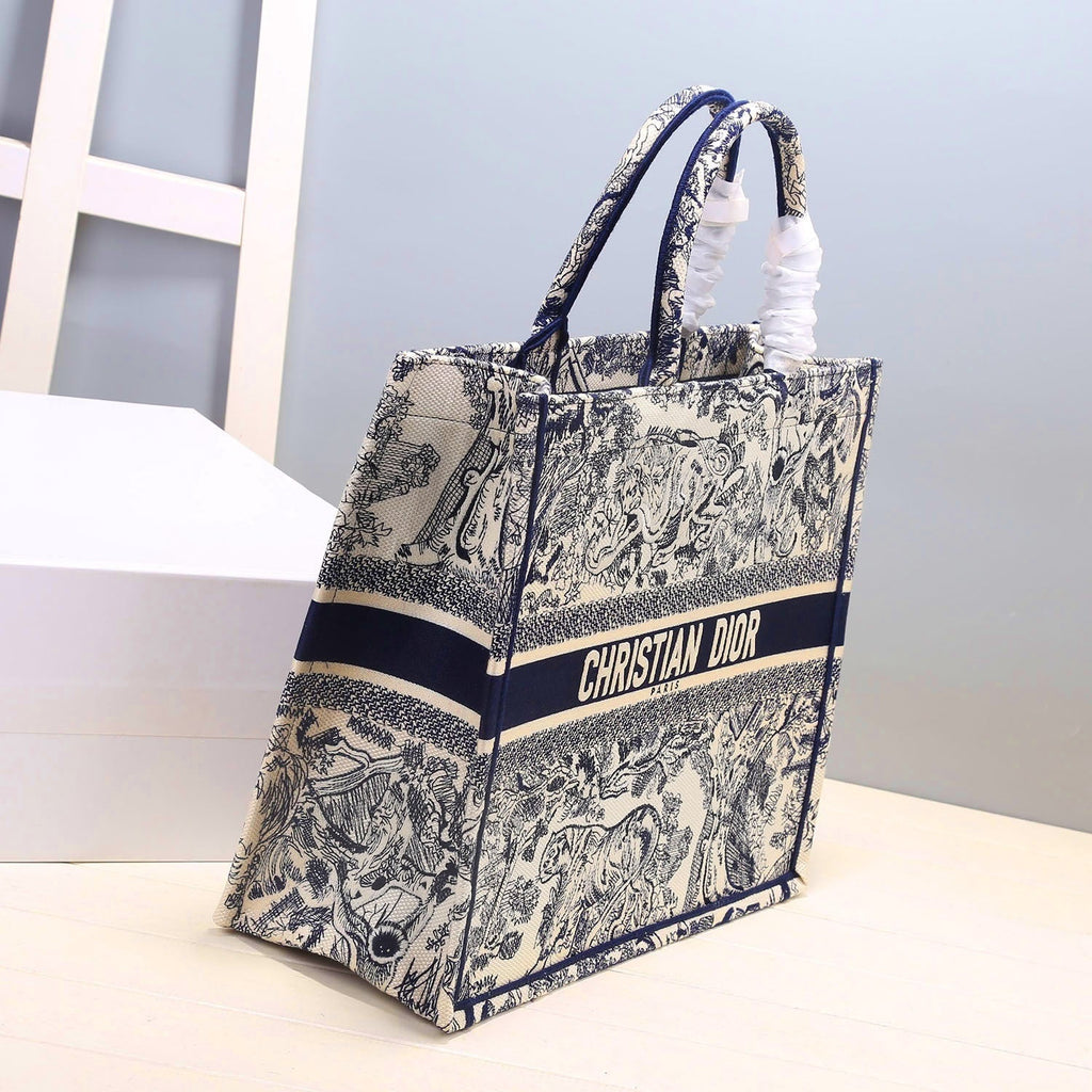 GLAMI Large Book Tote For Women 16.5in/42cm CD M1286ZRIW
