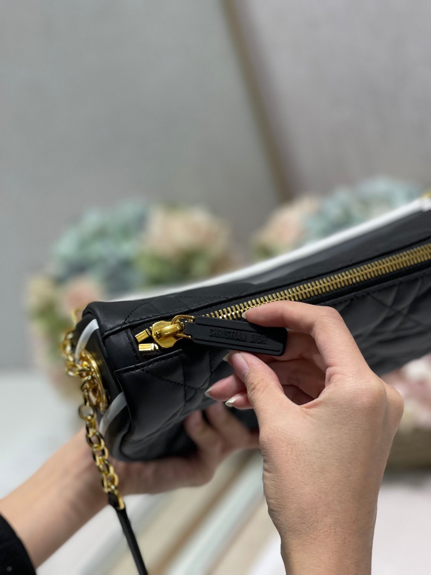 GLAMI MeGLAMIum Vibe Hobo Bag Black Cannage, Black Handbags, Crossbody Bags, 30cm CD M7201ONOA_M911