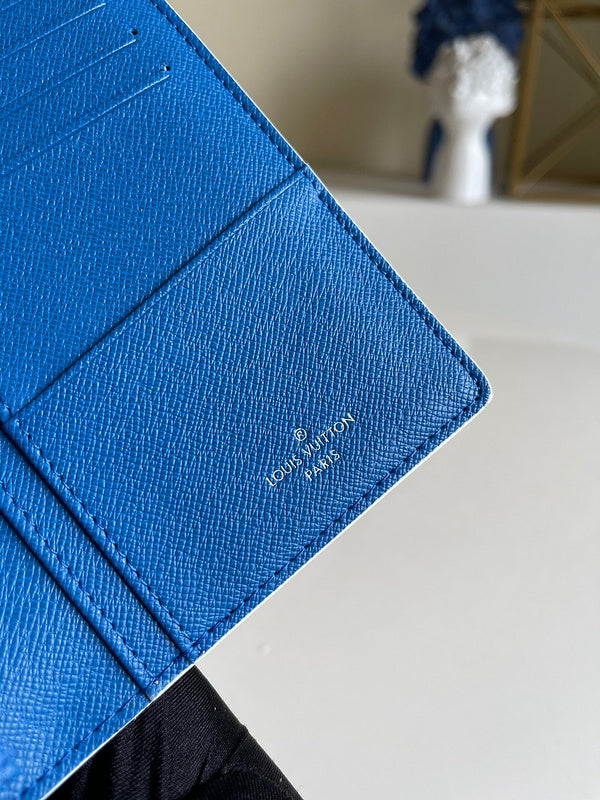 LOV2 Bags - Luxurious Bags  2083