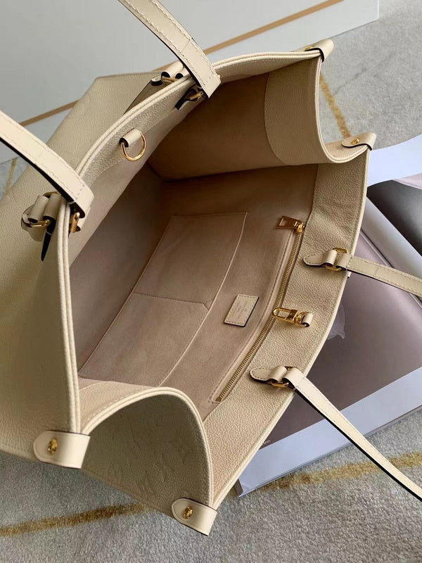LOV2 Bags - Luxurious Bags  1653