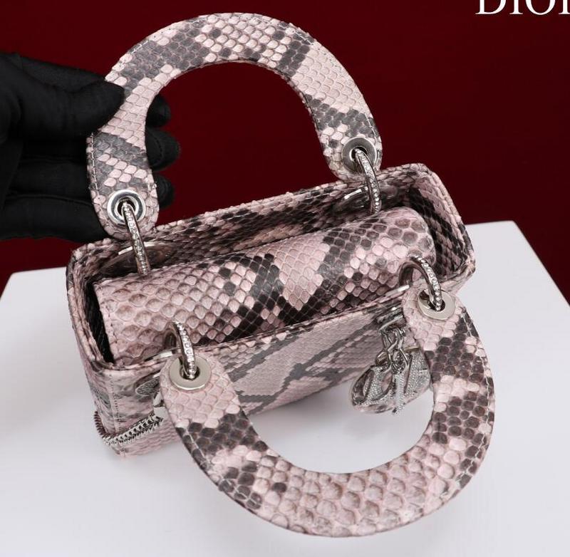 SAMCC - DOR Bags - 104