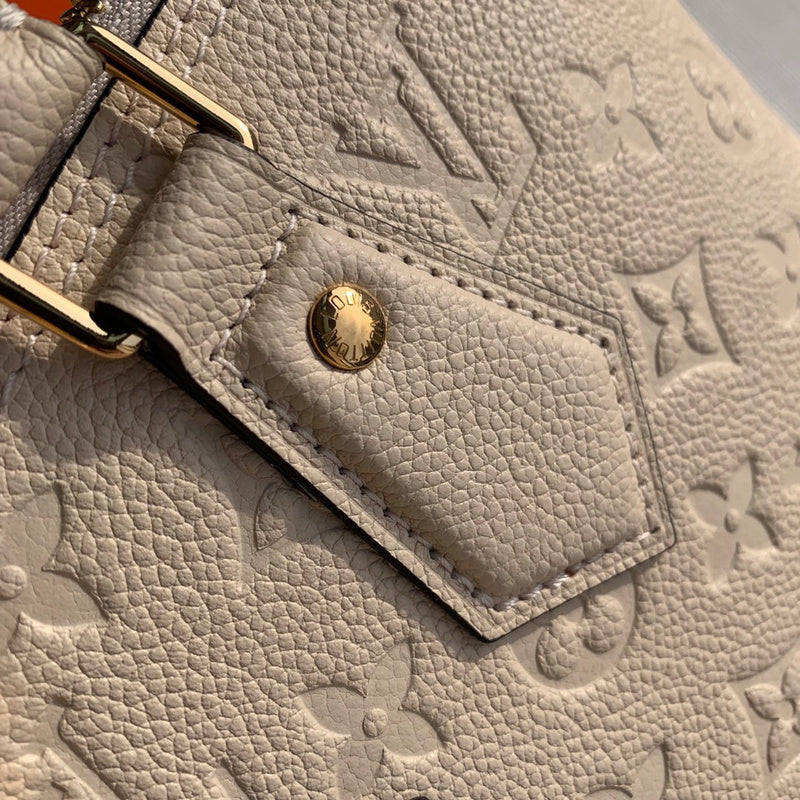 LOV2 Bags - Luxurious Bags  1761