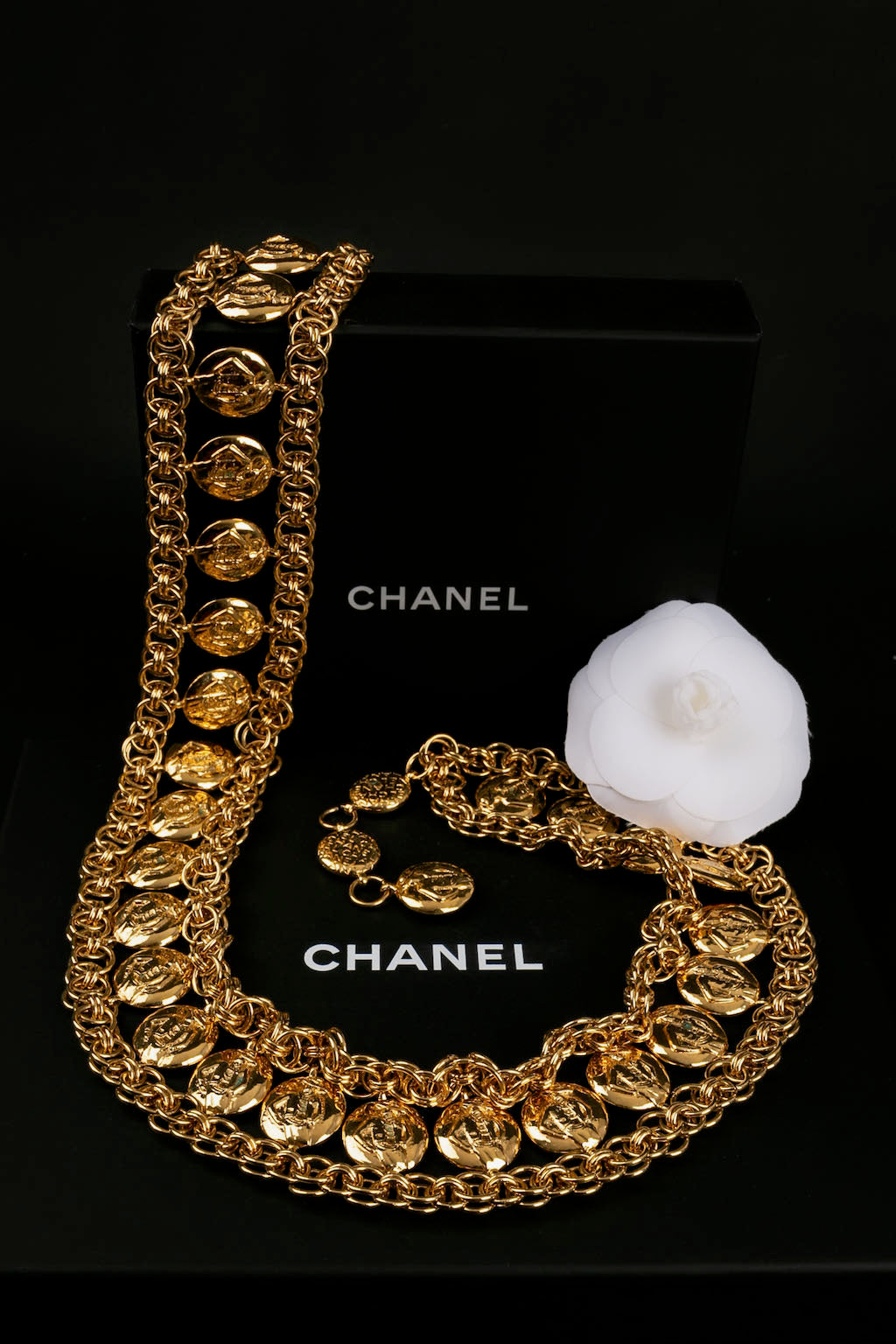 Ceinture en mÃƒÆ’Ã‚Â©tal dorÃƒÆ’Ã‚Â© Chanel