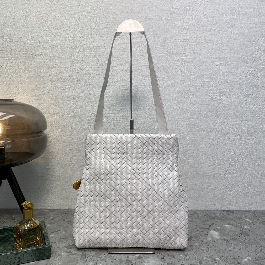 GLAMI Intrecciato Shoulder Bag White, For Women, WomenÃƒÂ¢Ã¢â€šÂ¬Ã¢â€žÂ¢s Bags 10.2in/26cm