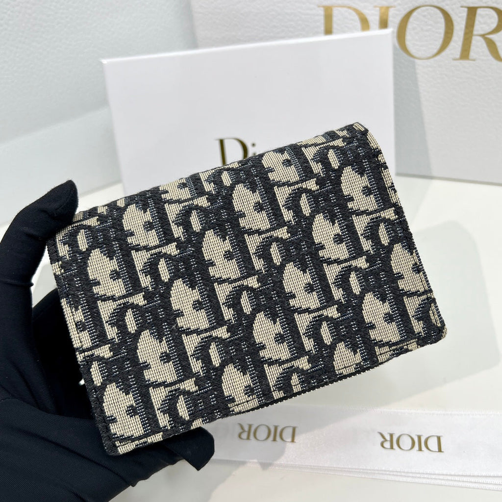 EN - New Arrival Wallet DIR 012