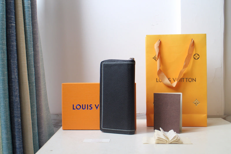 LOV2 Bags - Luxurious Bags  2780