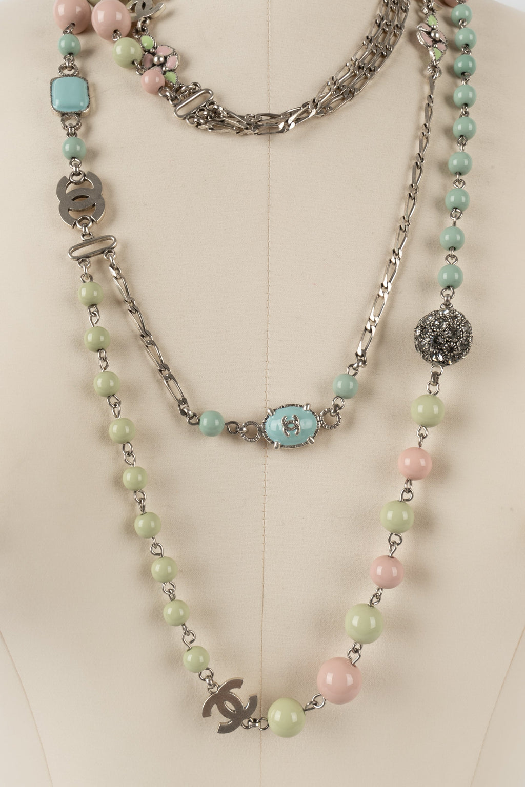 Collier pastel Chanel CroisiÃƒÆ’Ã‚Â¨re 2003