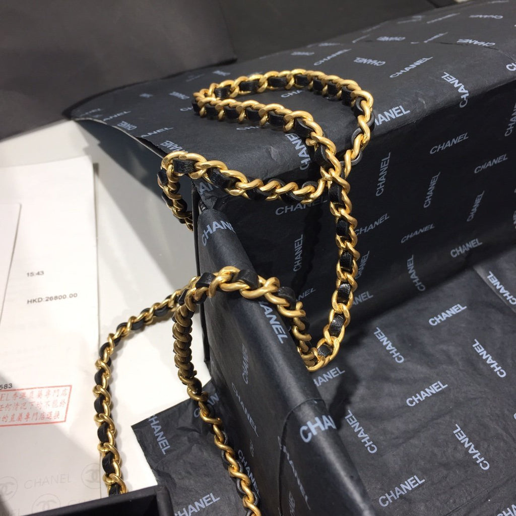 Chanel Pearl Round Clutch with Chain