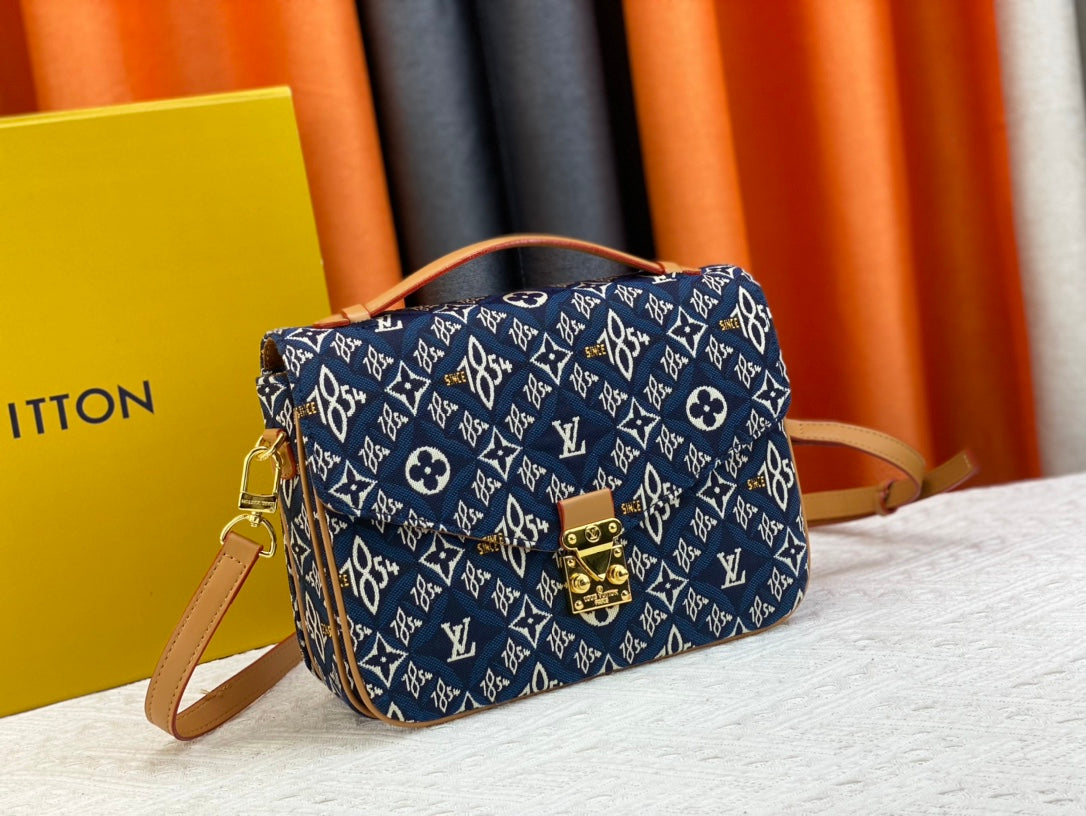 EN - Luxury Bags LUV 802