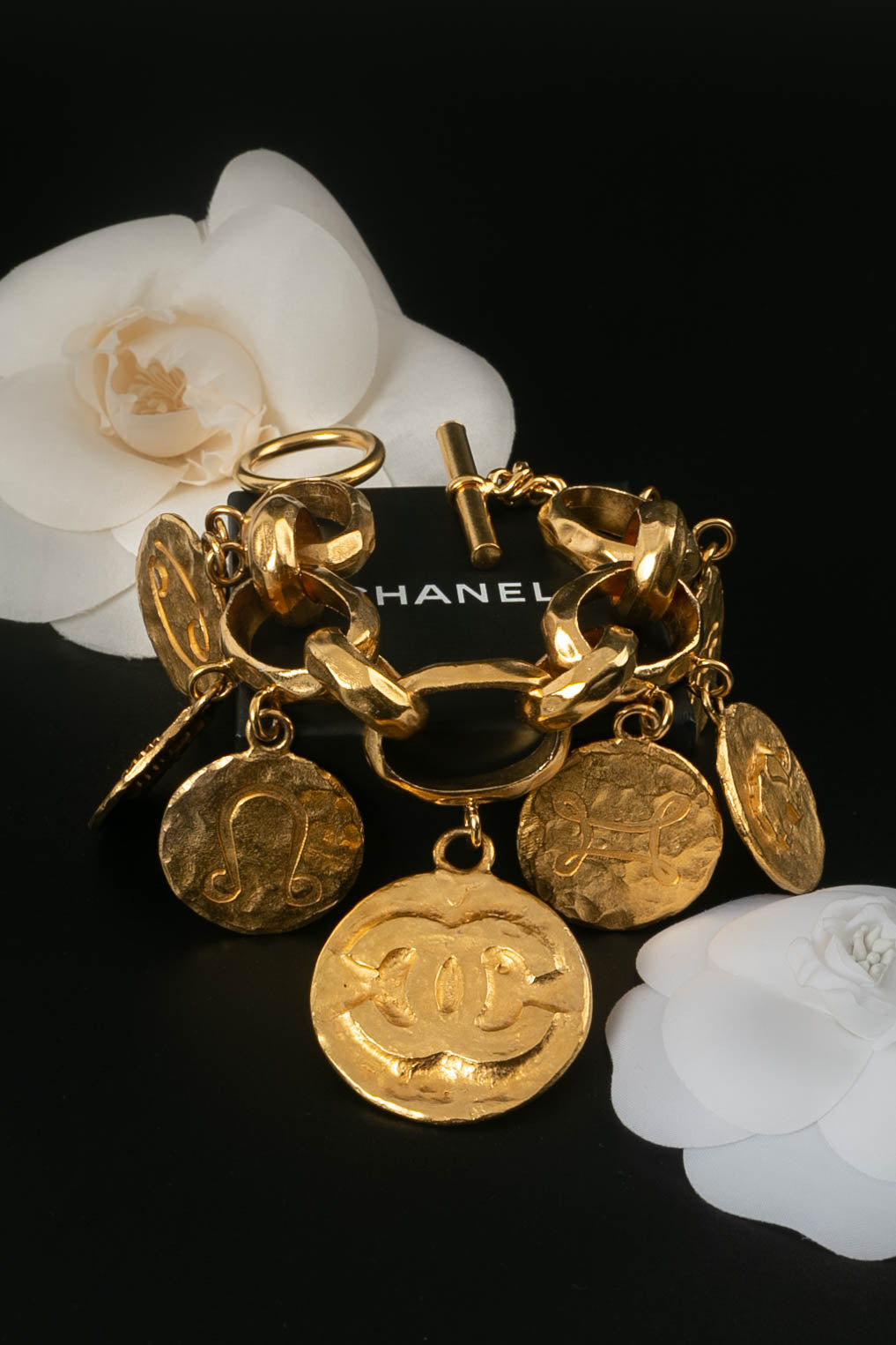 Bracelet ÃƒÆ’Ã‚Â  breloques Chanel Printemps 1994