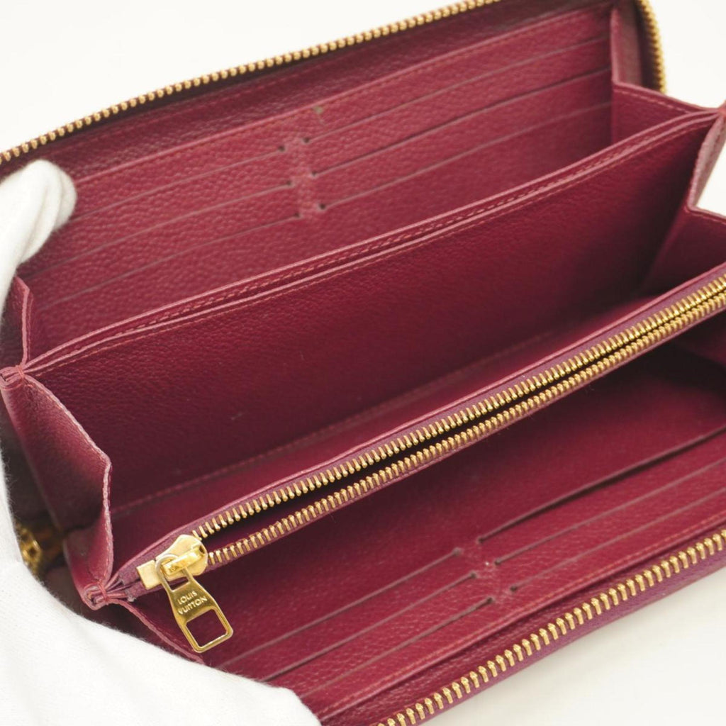 Louis Vuitton Zippy Wallet  Leather Wallet  ()