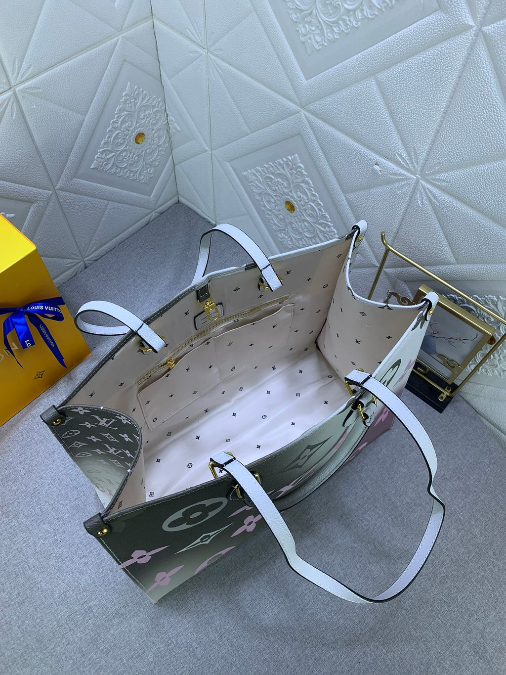 EN - Luxury Bags LUV 750