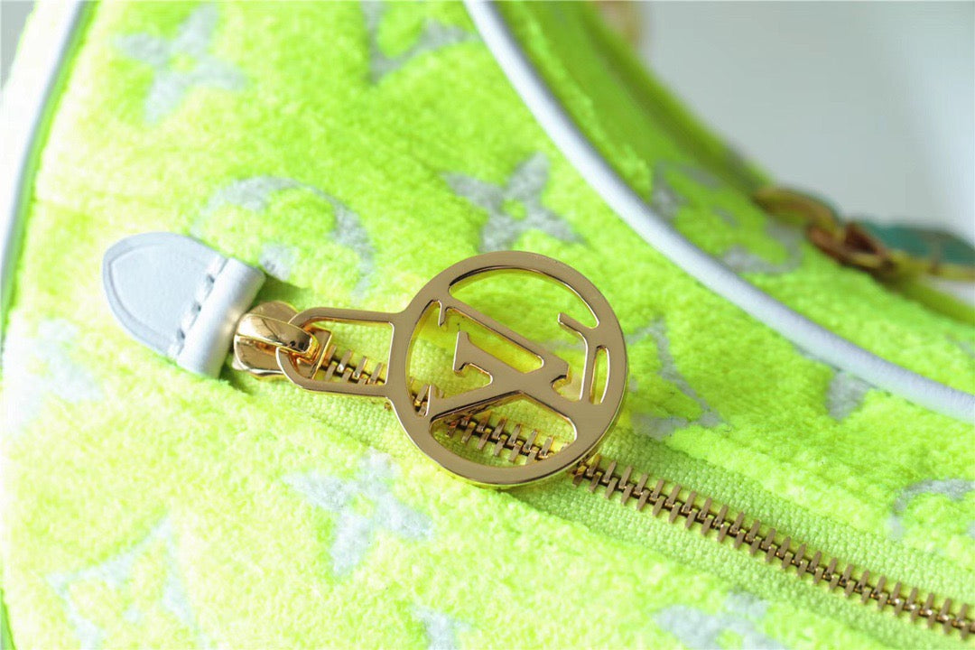 LV Loop Monogram Yellow For Women, Women’s Handbags, Shoulder Bags And Crossbody Bags 9.1in/23cm LV M81484