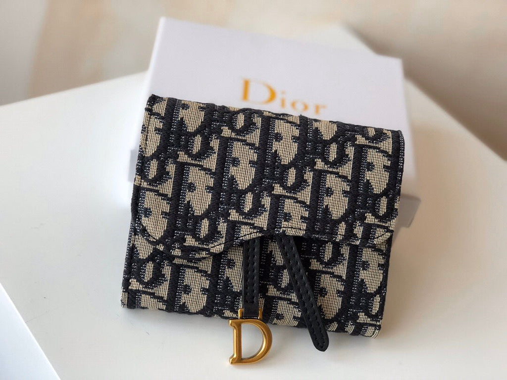 EN - New Arrival Wallet DIR 007