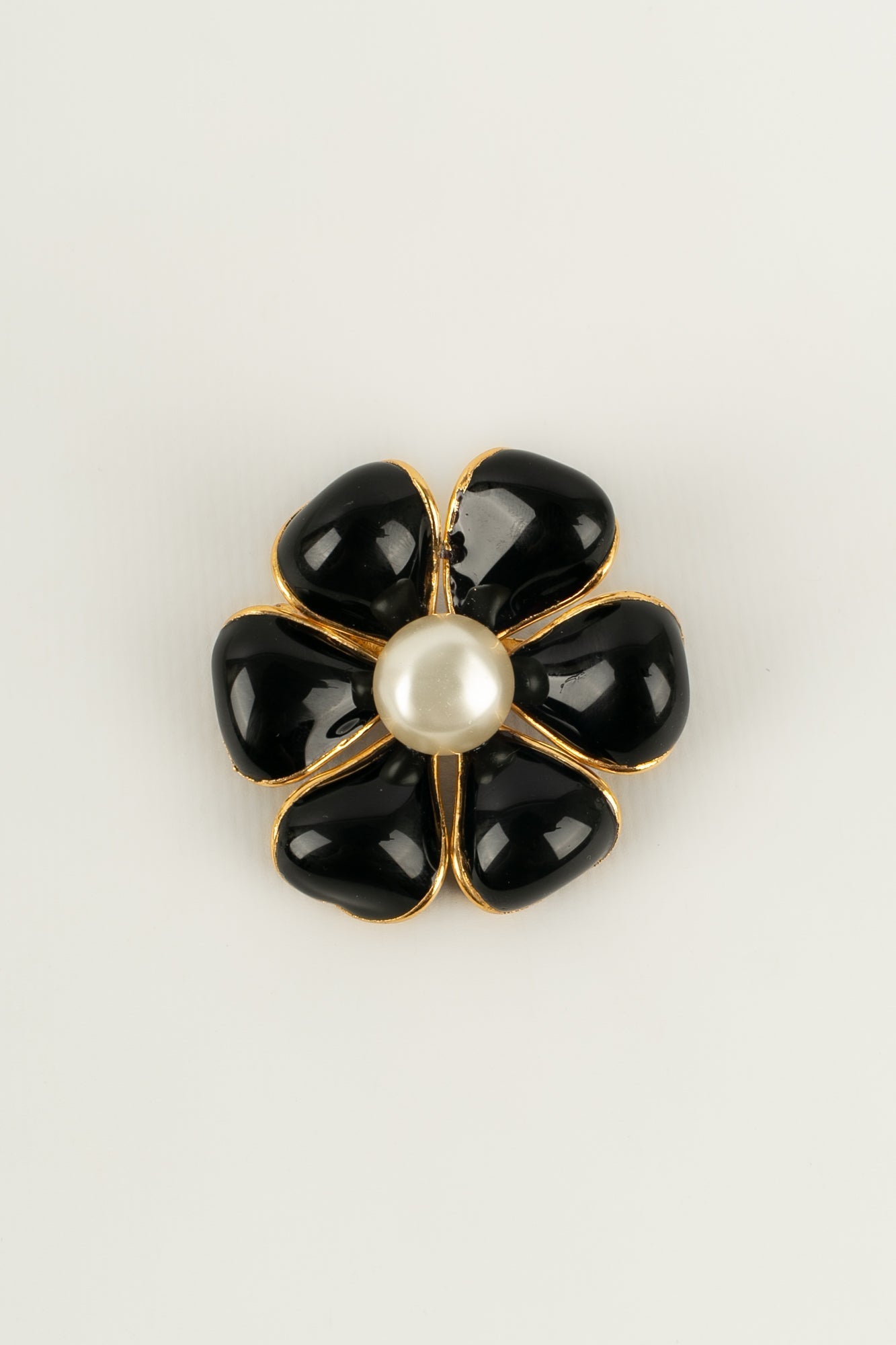 Broche camÃƒÆ’Ã‚Â©lia Chanel Automne 1995