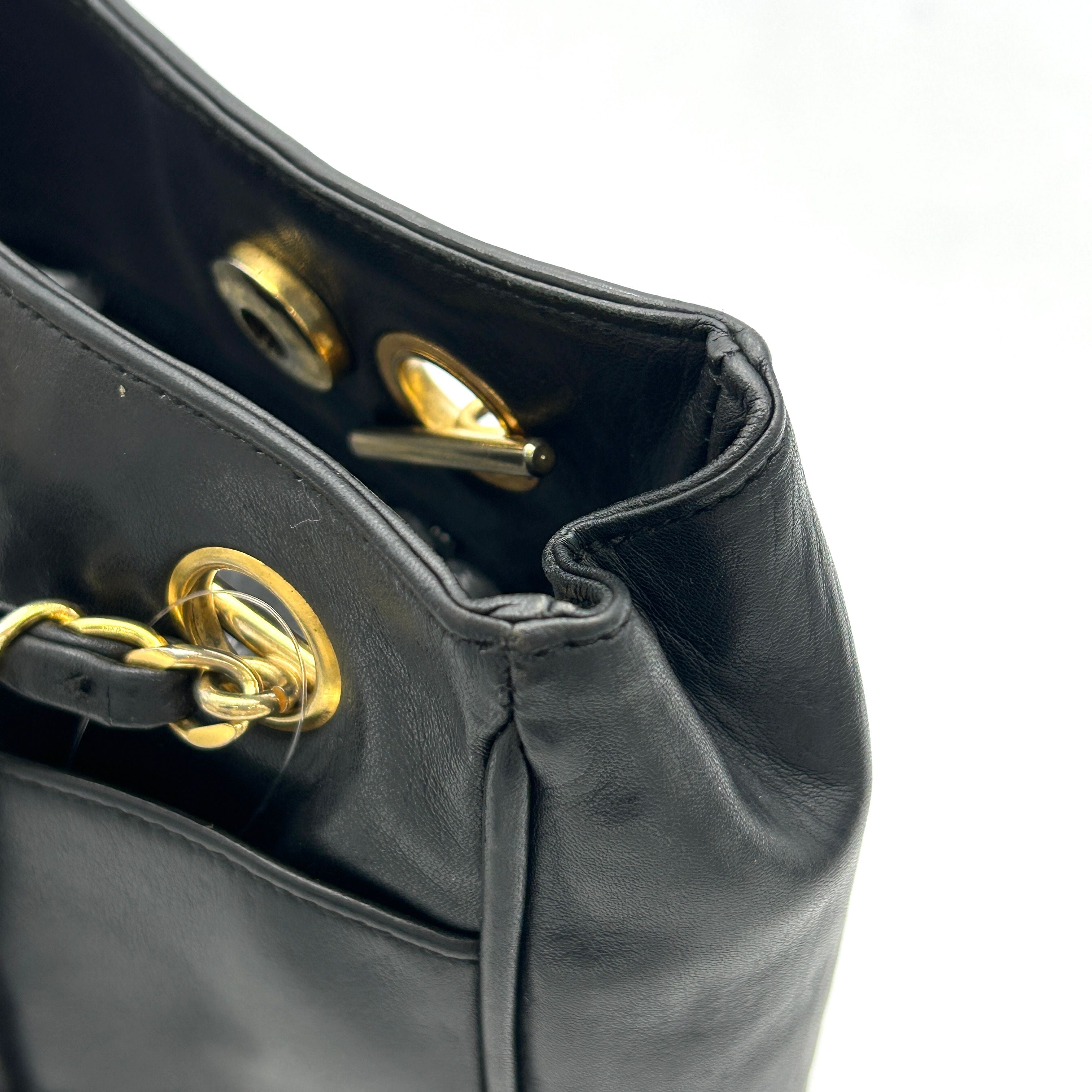 Chanel Quilted Chain Tote - Black Totes, Handbags ch8865fd