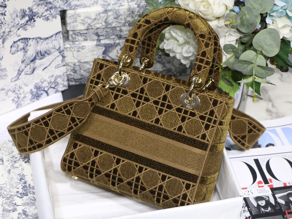 GLAMI MeGLAMIum Lady D-Lite Brown Cannage Bag For Women 9.5in/24cm CD