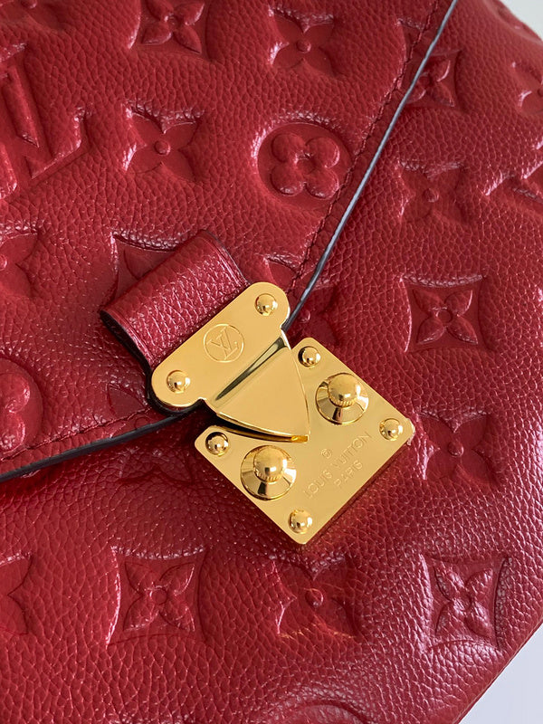 LOV2 Bags - Luxurious Bags  1811