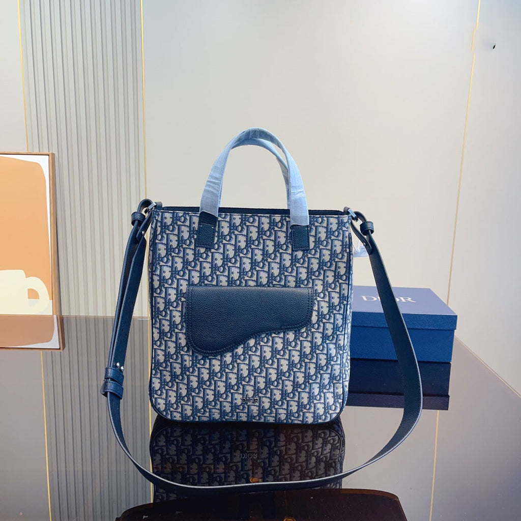 EN - Luxury Bags DIR 368