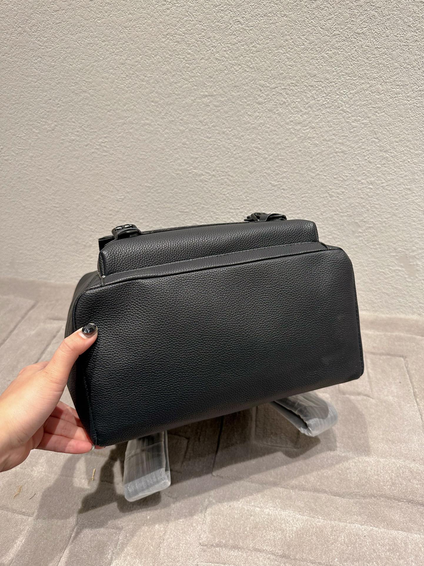 EN - New Arrival Bags LUV 665
