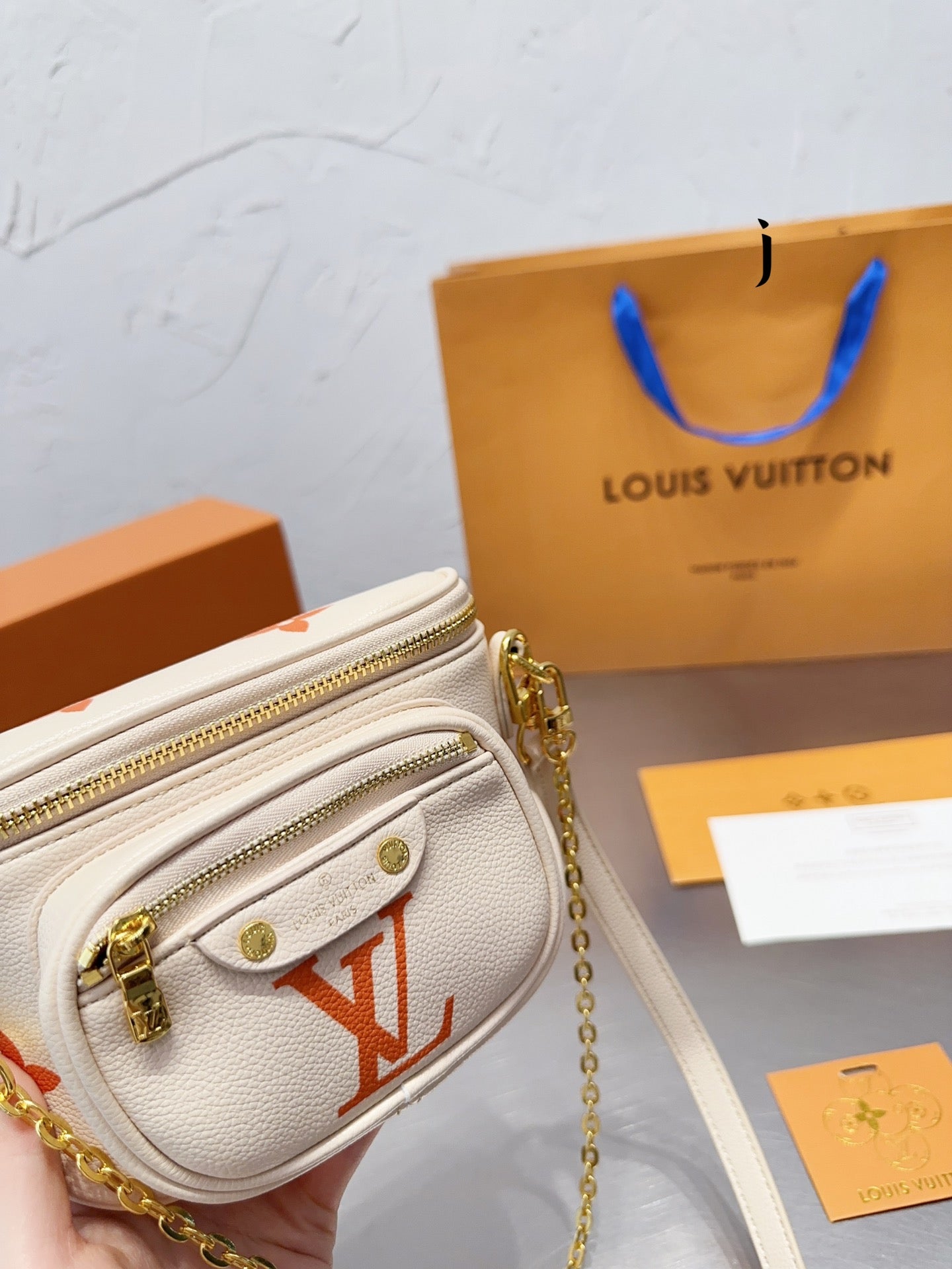 EN - Luxury Bags LUV 841