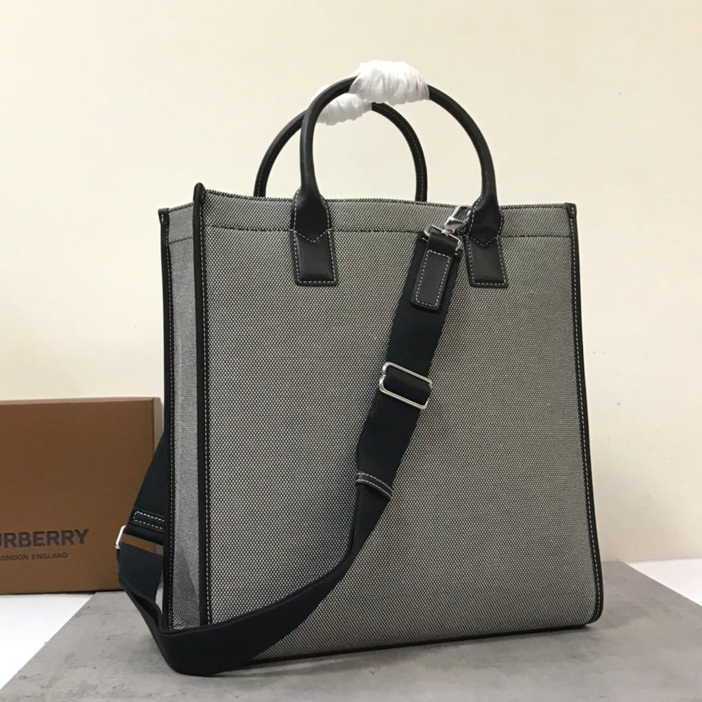 GLAMI Horseferry Print Cotton Canvas Tote Black/Grey For Women, WomenÃ¢â‚¬â„¢s Bags, Shoulder And Crossbody Bags 14in/ 35.5cm BUR 80508141