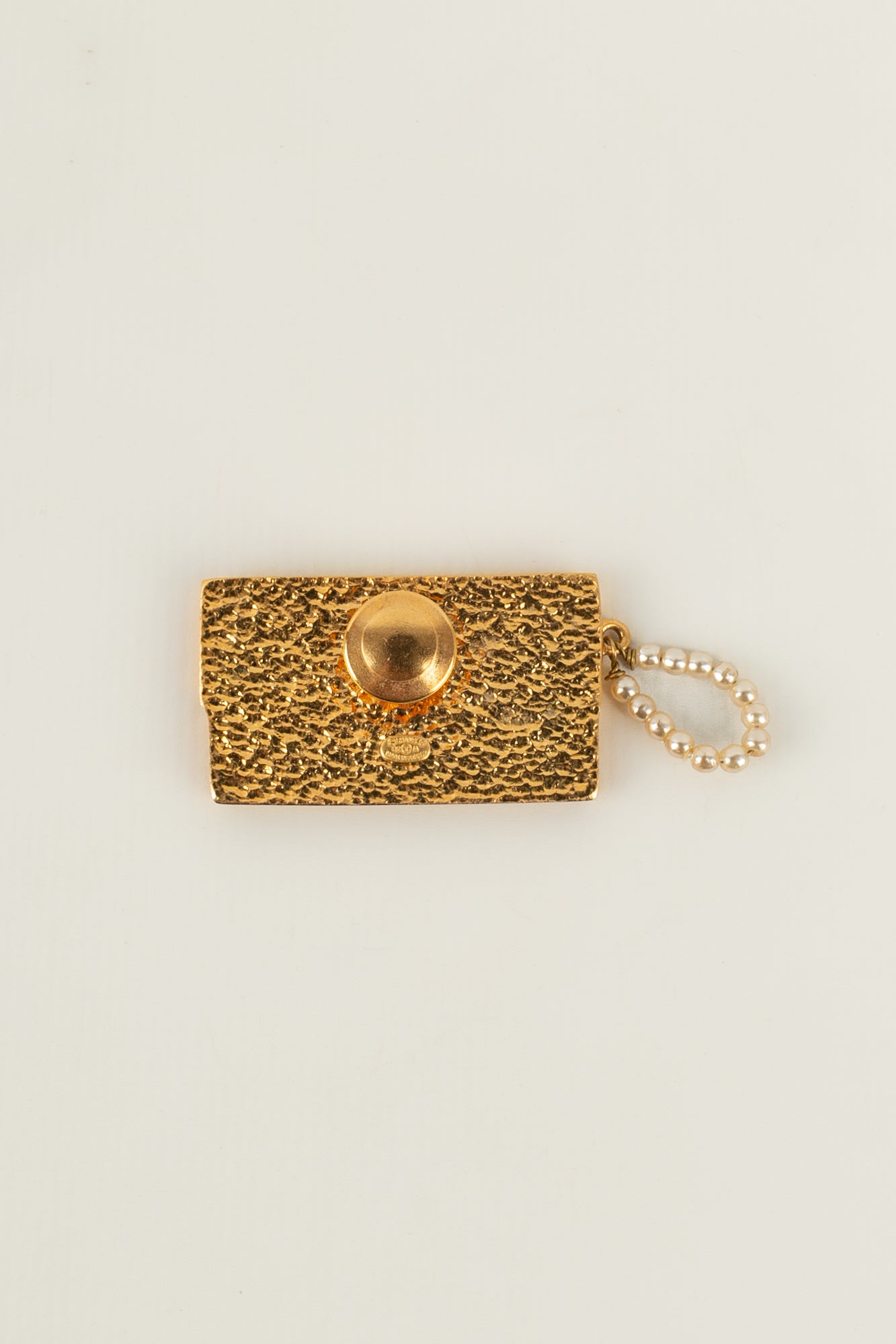 Broche / Pins "sac ÃƒÆ’Ã‚Â  main" Chanel 2002