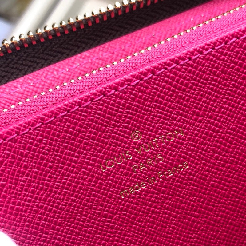 LOV2 Bags - Luxurious Bags  2433