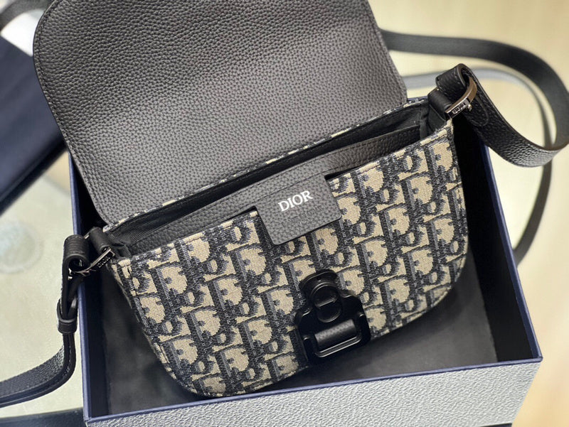 ELE - Dir Bags - 1335
