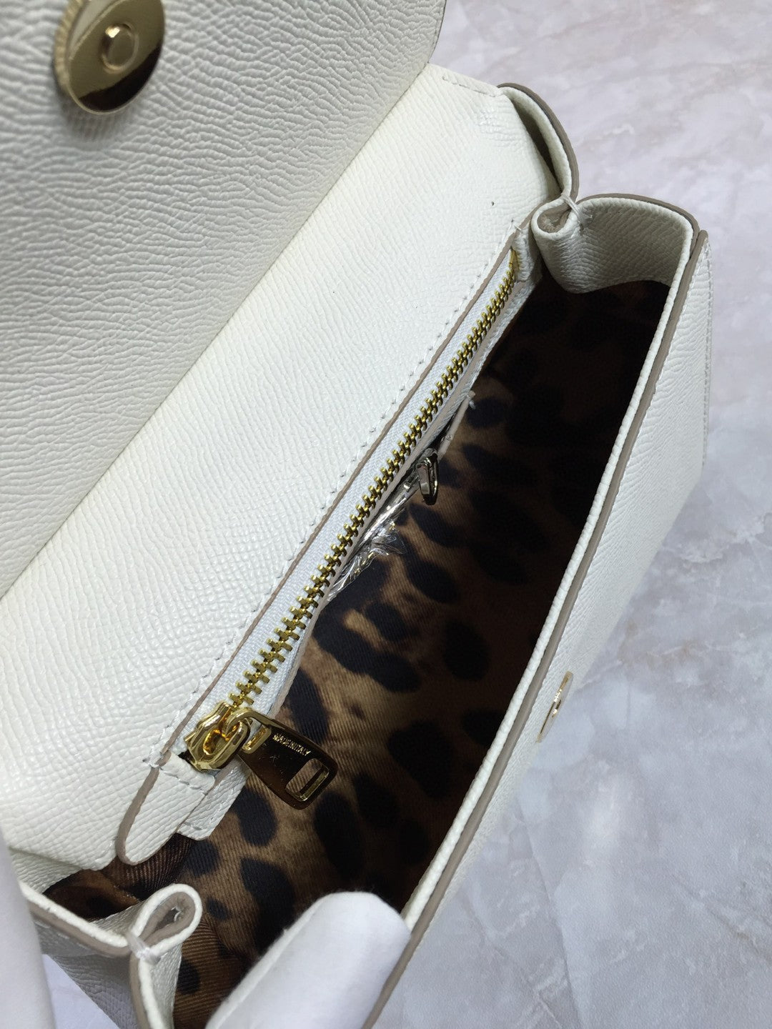 GLAMI MeGLAMIum Sicily Handbag In Dauphine White For Women 10.2in/26cm GLAMI GLAMI4347A100180001
