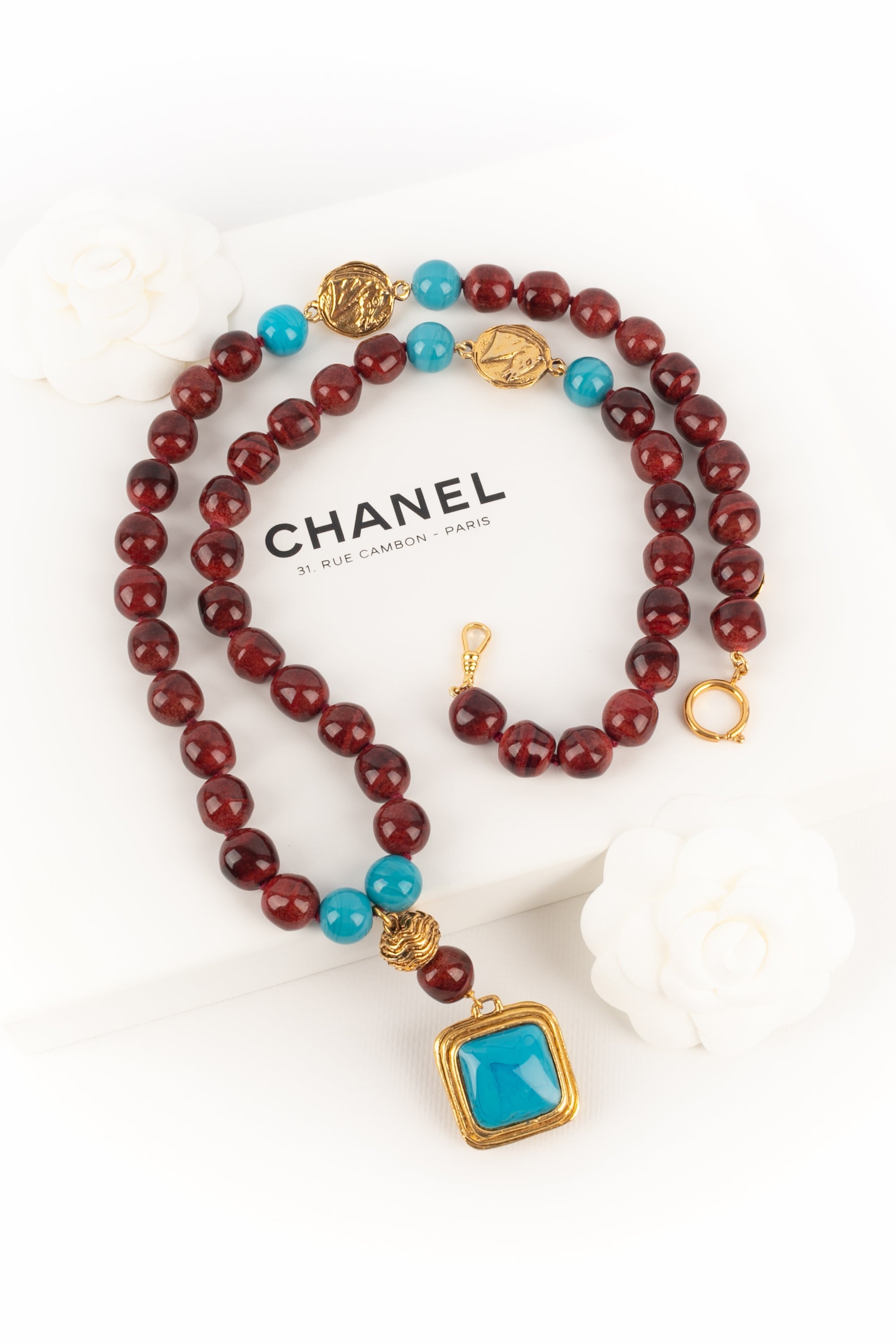 Collier baroque Chanel