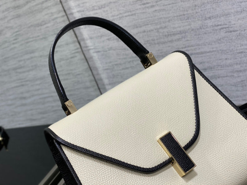 ELE - HMS Bags - 007